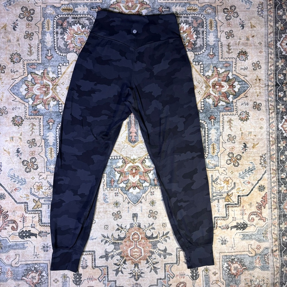 Lululemon Align Joggers Camo Deep Coal Print Size 6 Yoga Gym Athletic Gorp Comfy